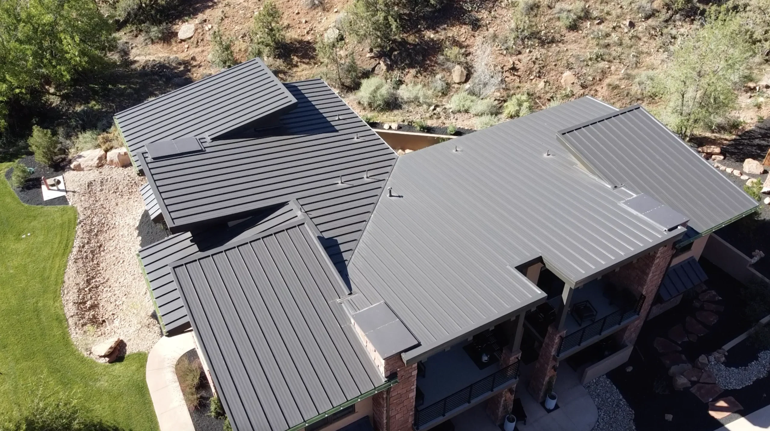 Residential Metal Roofing Contractors: Is Metal Right for Your Home?